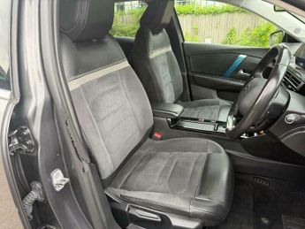 Citroen C4 50kWh Shine Plus Auto 5dr (7.4kW Charger)