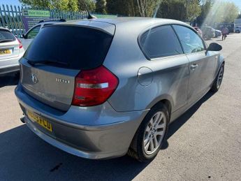 BMW 1 SERIES 2.0 118d SE Steptronic Euro 5 3dr