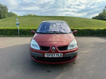 Renault Scenic 1.6 VVT Privilege 5dr