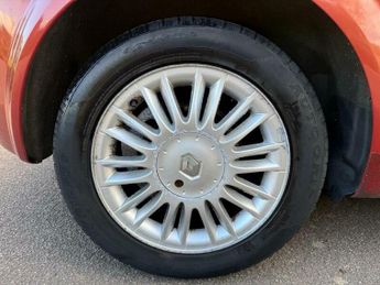 Renault Scenic 1.6 VVT Privilege 5dr
