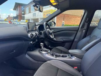 Nissan Juke 1.6 N-Connecta Auto Euro 6 5dr