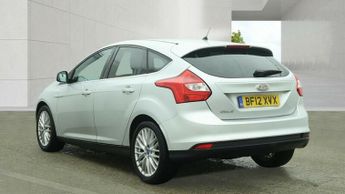 Ford Focus 1.6 Zetec Hatchback 5dr Petrol Manual Euro 5 (105 ps)