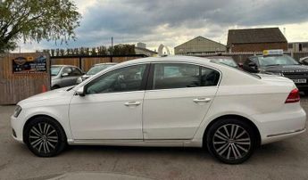 Volkswagen Passat 2.0 TDI BlueMotion Tech Executive DSG Euro 5 (s/s) 4dr
