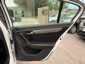 Volkswagen Passat 2.0 TDI BlueMotion Tech Executive DSG Euro 5 (s/s) 4dr