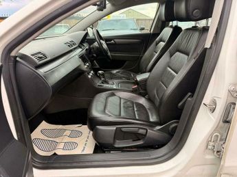 Volkswagen Passat 2.0 TDI BlueMotion Tech Executive DSG Euro 5 (s/s) 4dr