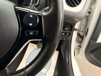 Toyota AYGO 1.0 VVT-i x-trend x-shift Euro 6 5dr (Safety Sense)