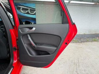 Audi A1 1.4 TFSI CoD Black Edition Sportback S Tronic Euro 5 (s/s) 5dr