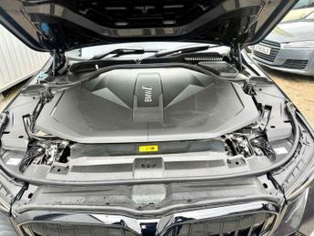 BMW 5 SERIES EDRIVE40 M SPORT PRO