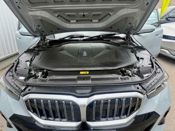 BMW 5 SERIES EDRIVE40 M SPORT