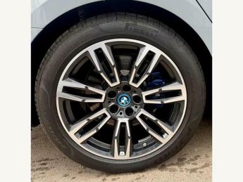 BMW 5 SERIES EDRIVE40 M SPORT