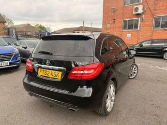 Mercedes-Benz B Class 1.8 B200 CDI BlueEfficiency Sport 7G-DCT Euro 5 (s/s) 5dr