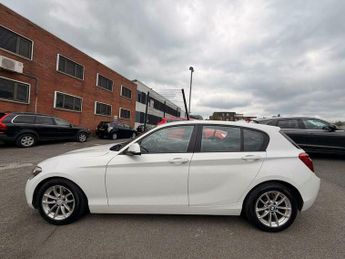 BMW 1 SERIES 2.0 120d SE Auto Euro 5 (s/s) 5dr
