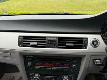 BMW 3 SERIES 2.0 320i SE Auto Euro 4 4dr