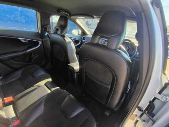 Volvo V40 D2 R-DESIGN NAV