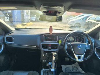Volvo V40 D2 R-DESIGN NAV