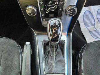 Volvo V40 D2 R-DESIGN NAV