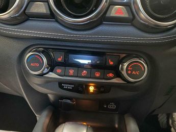 Nissan Juke 1.0 DIG-T Tekna DCT Auto Euro 6 (s/s) 5dr