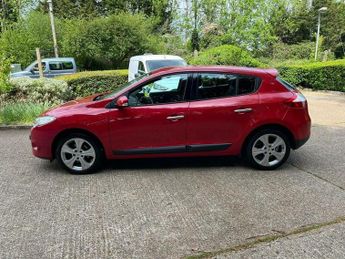 Renault Megane 1.6 16V Dynamique Euro 5 5dr