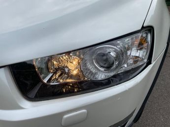 Chevrolet Captiva 2.2 VCDi LTZ SUV 5dr Diesel Auto 4WD Euro 5 (7 Seats) (184 ps)