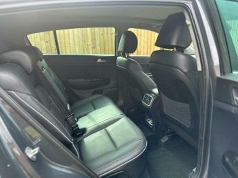 Kia Sportage 1.6 T-GDi 4 DCT AWD Euro 6 (s/s) 5dr