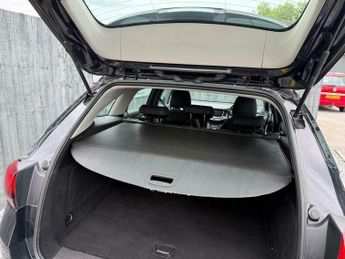 Vauxhall Astra 1.6 CDTi Tech Line Sports Tourer Auto Euro 6 5dr