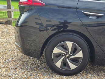 Hyundai Ioniq PREMIUM