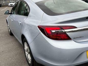 Vauxhall Insignia 1.4i Turbo Design Euro 6 (s/s) 5dr