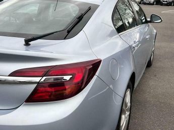 Vauxhall Insignia 1.4i Turbo Design Euro 6 (s/s) 5dr