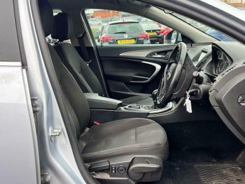 Vauxhall Insignia 1.4i Turbo Design Euro 6 (s/s) 5dr