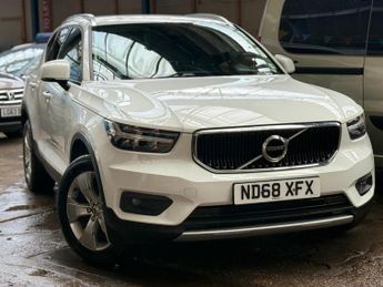 Volvo XC40 T3 MOMENTUM PRO
