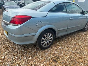 Vauxhall Astra 1.6i Sport Twin Top 2dr