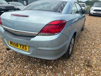 Vauxhall Astra 1.6i Sport Twin Top 2dr
