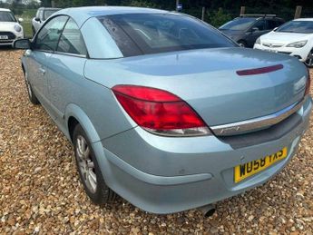 Vauxhall Astra 1.6i Sport Twin Top 2dr