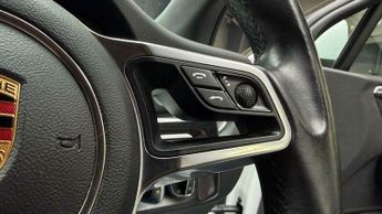 Porsche Macan 2.0T PDK 4WD Euro 6 (s/s) 5dr