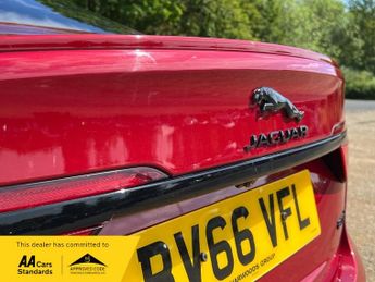 Jaguar XF D R-SPORT