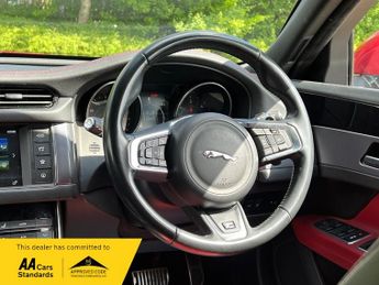 Jaguar XF D R-SPORT