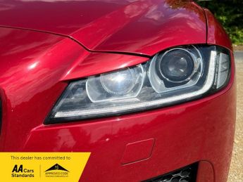 Jaguar XF D R-SPORT