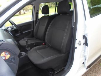 Dacia Logan ESSENTIAL TCE