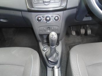 Dacia Logan ESSENTIAL TCE