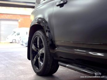 Land Rover Defender V8 CARPATHIAN EDITION [3X LAND ROVER SERVICES & HUGE SPEC]