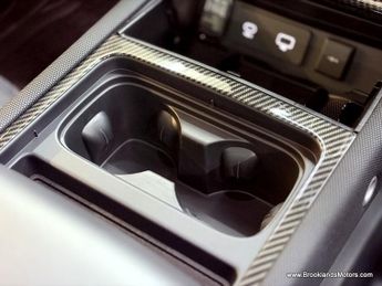 Land Rover Defender V8 CARPATHIAN EDITION [3X LAND ROVER SERVICES, MILLTEK EXHAUST A