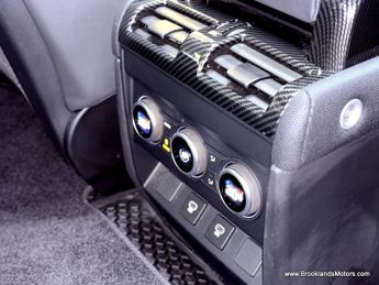 Land Rover Defender V8 CARPATHIAN EDITION [3X LAND ROVER SERVICES & HUGE SPEC]