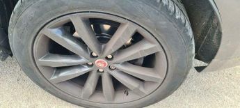 Jaguar F-Pace 2.0 D180 R-Sport Auto AWD Euro 6 (s/s) 5dr