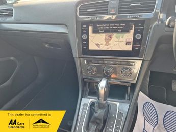 Volkswagen Golf 2.0 TDI SE Nav Estate 5dr Diesel DSG Euro 6 (s/s) (150 ps)