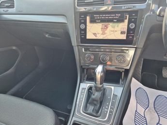 Volkswagen Golf 2.0 TDI SE Nav Estate 5dr Diesel DSG Euro 6 (s/s) (150 ps)