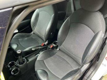 MINI Clubman 1.6 Cooper D Euro 5 (s/s) 5dr
