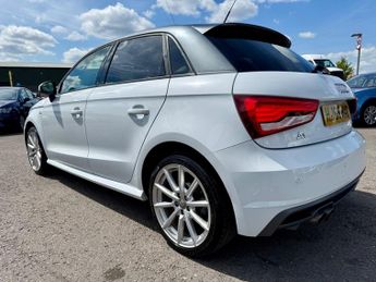 Audi A1 SPORTBACK TFSI S LINE