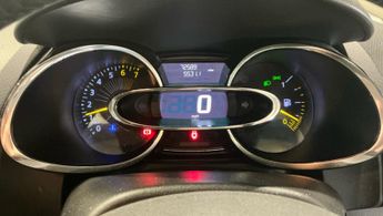 Renault  0.9 TCe Dynamique MediaNav Hatchback 5dr Petrol Manual Euro 5 (s