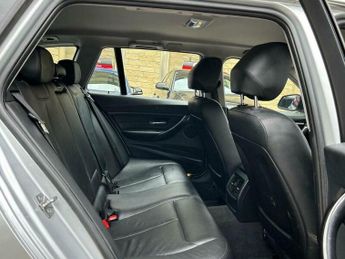 BMW 3 SERIES 2.0 320d Luxury Touring Auto Euro 5 (s/s) 5dr
