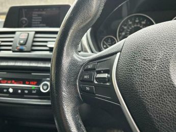 BMW 3 SERIES 2.0 320d Luxury Touring Auto Euro 5 (s/s) 5dr